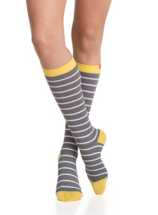 wmn comp socks Courtesy by Vimvigr